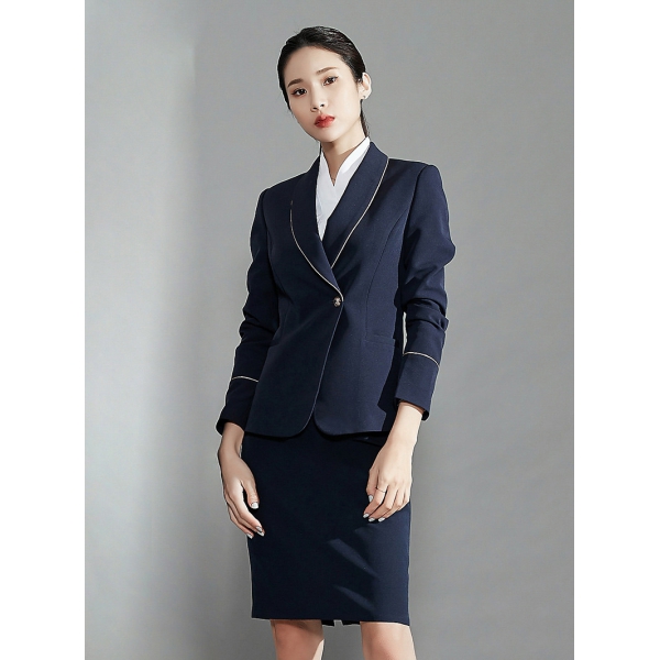 女西服套装