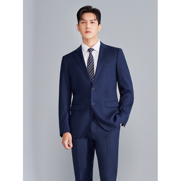 深蓝色时尚男西装